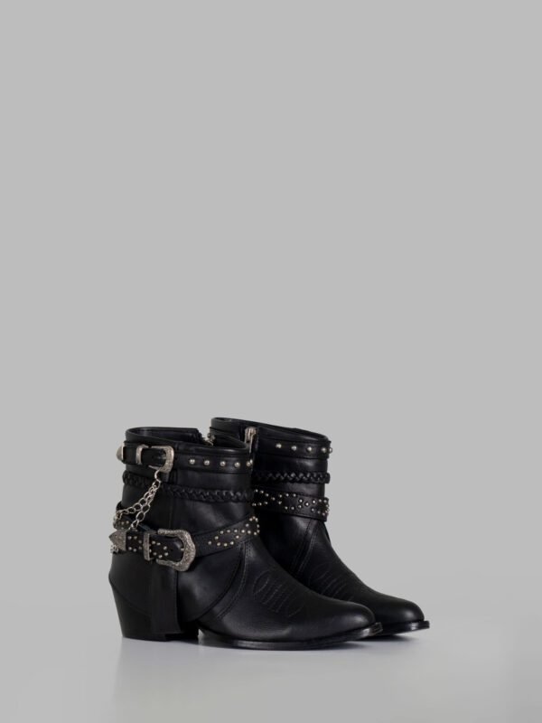 GIA - Image 3